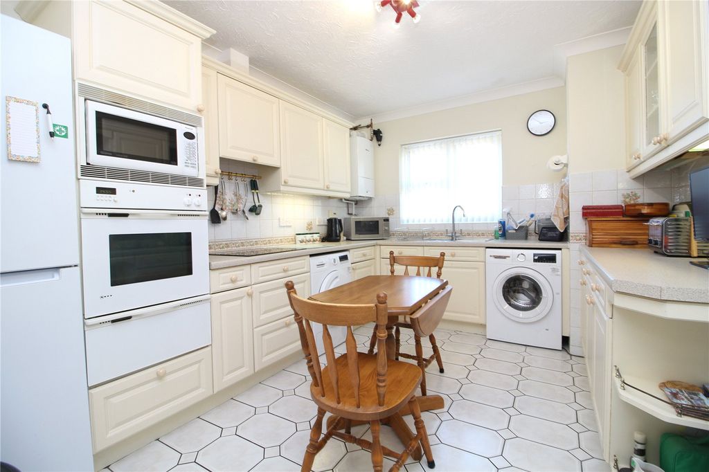 Property photo 2 of 12 Picture No. 05