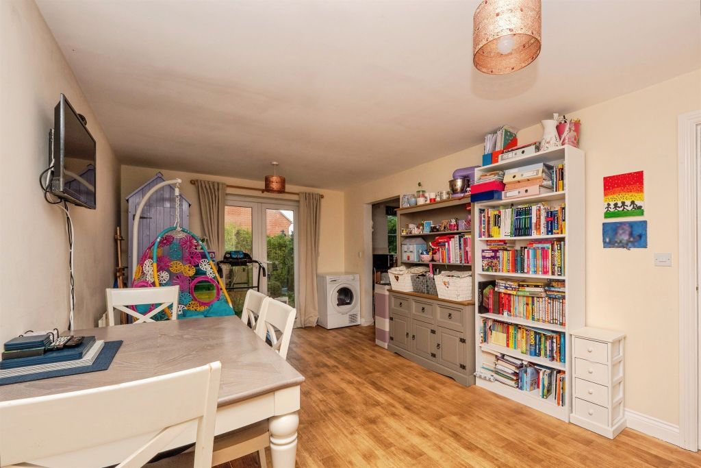 Property photo 3 of 17