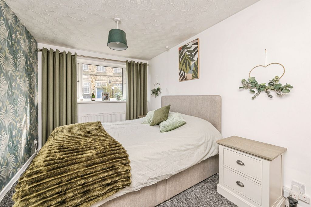 Additional image 6 of 3 bed semi-detached house for saleHigh Street, Hanging Heaton, Batley WF17