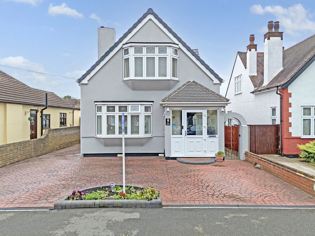 Property photo 3 of 38
