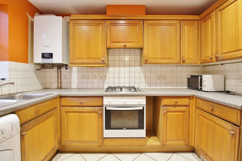 Property photo 3 of 7