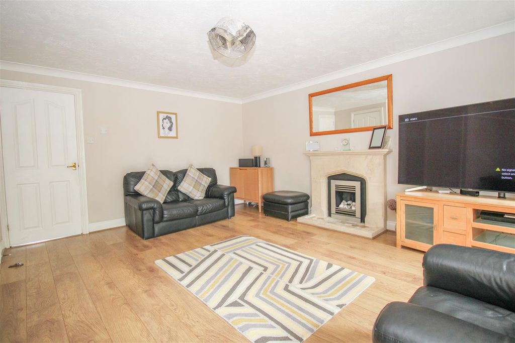 Property photo 2 of 15 Img_1169.Jpg