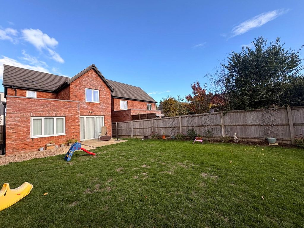 Property photo 2 of 25 Picture No. 53