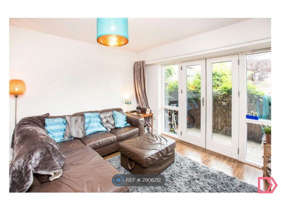 Property photo 1 of 3