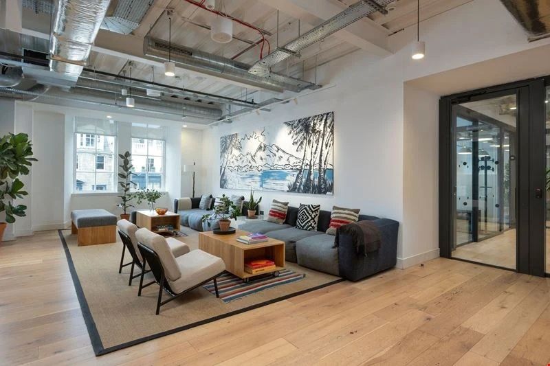 Property photo 3 of 10 Breakout Space