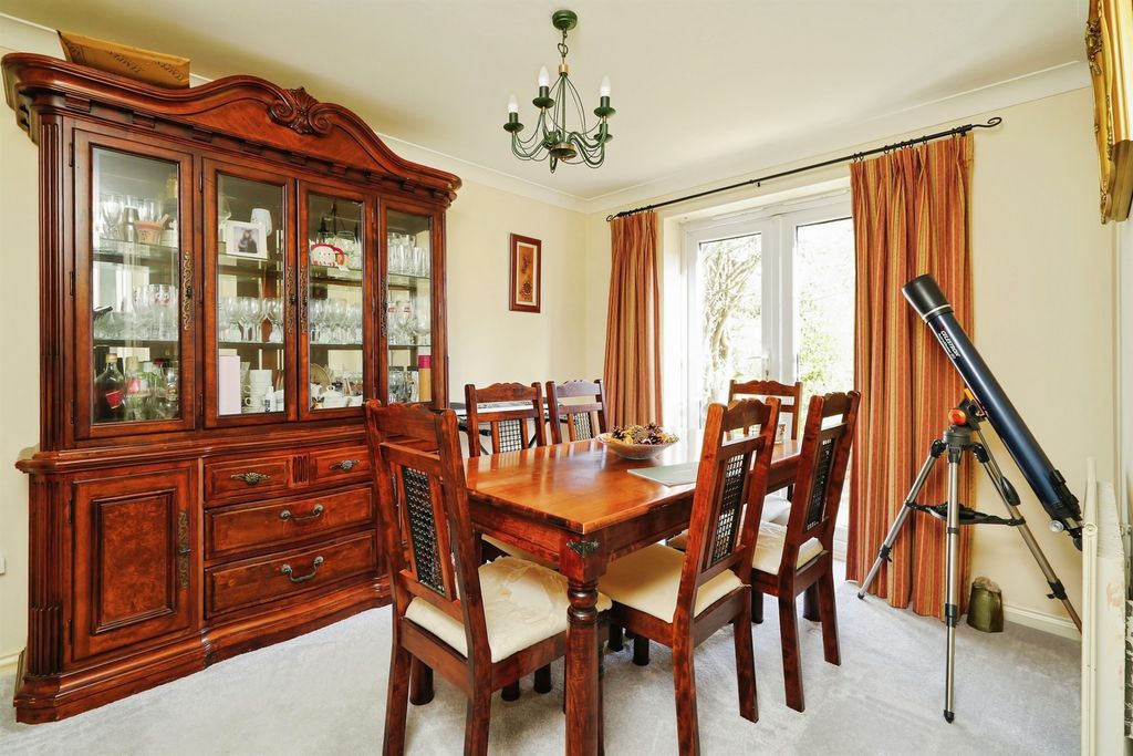 Additional image 11 of 5 bed detached house for saleCranesbill Drive, Bicester OX26