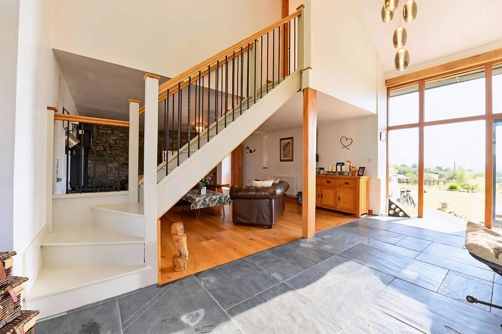 Property photo 2 of 26 Not Specified