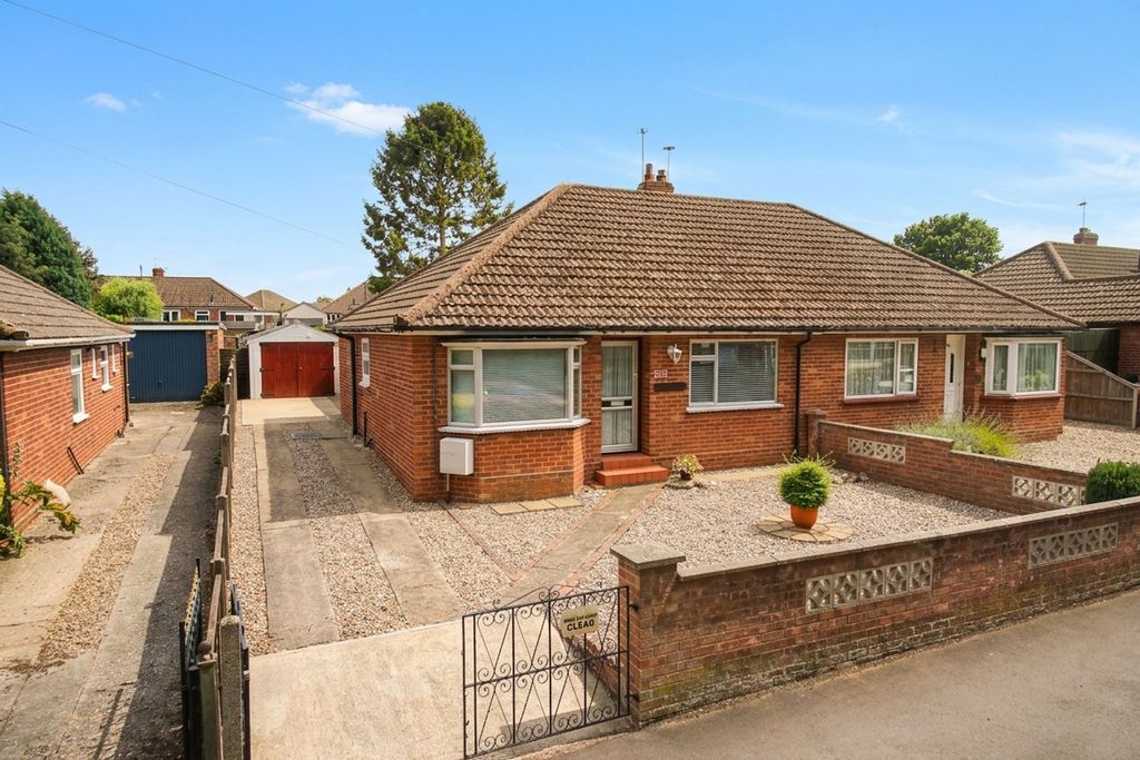 Property photo 1 of 23
