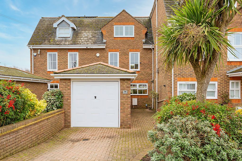 Property photo 1 of 24 Front