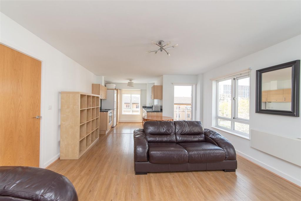 Property photo 2 of 15
