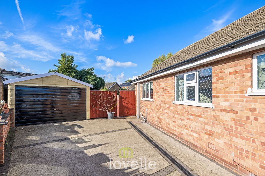 Property photo 2 of 26