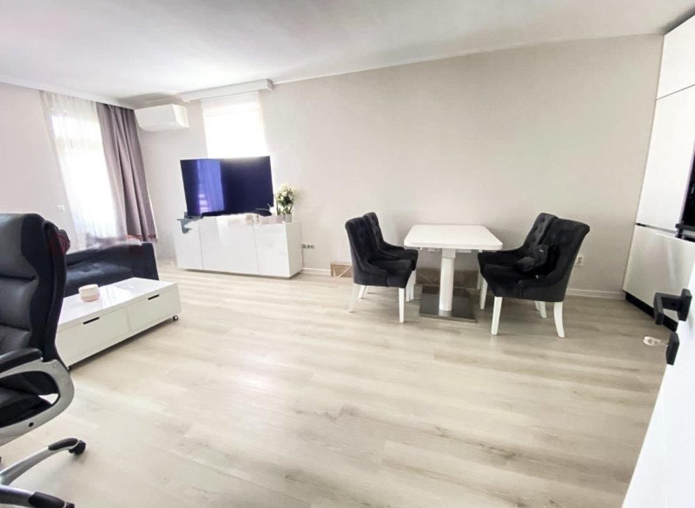 Property photo 1 of 25