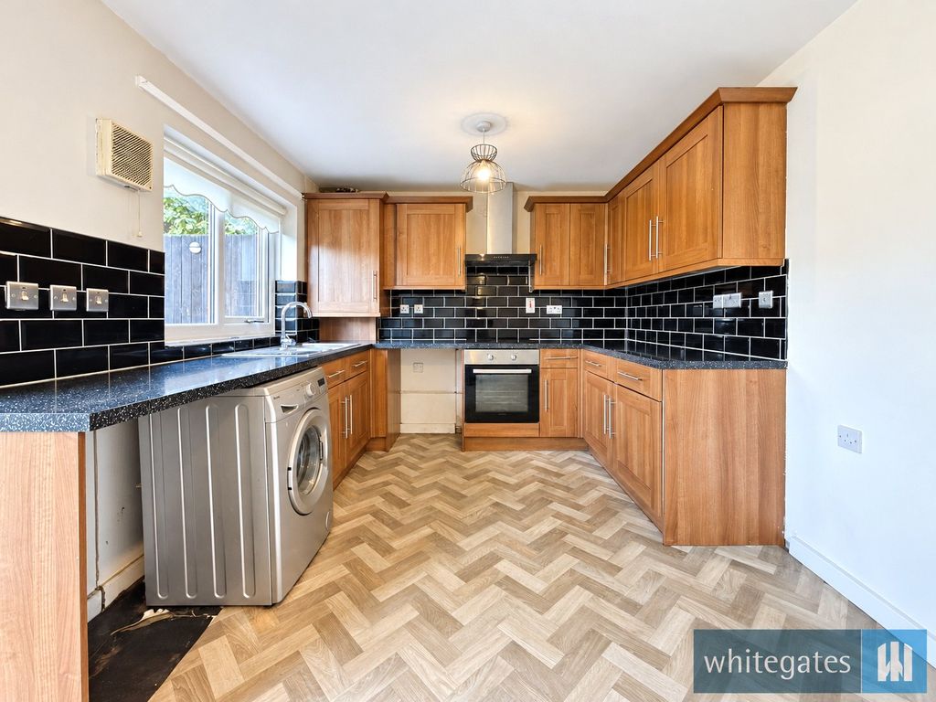 Property photo 3 of 21 Picture No. 03