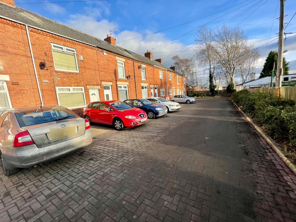 Property photo 1 of 11 Photo 0