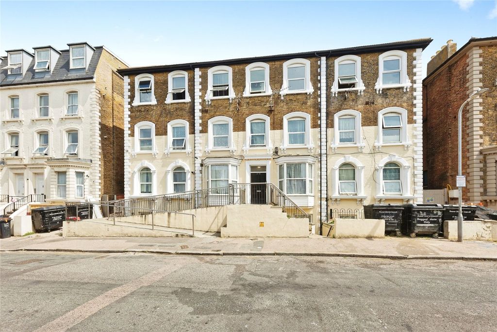 Property photo 1 of 3 Picture No. 04