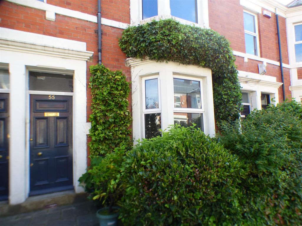 Property photo 1 of 9
