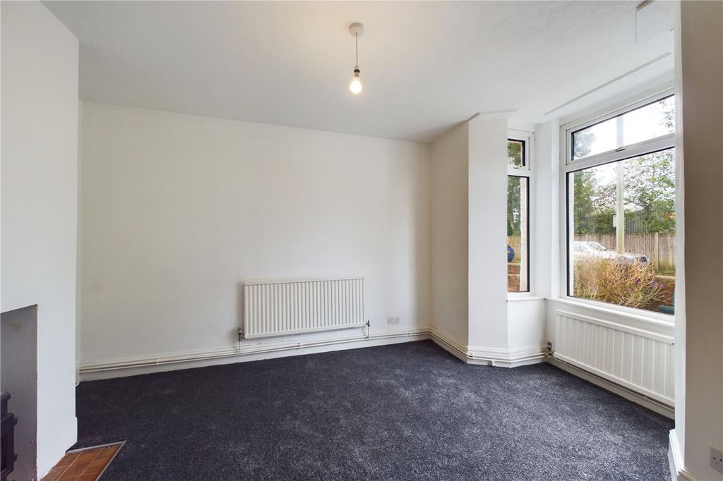 Property photo 3 of 15 Living Room