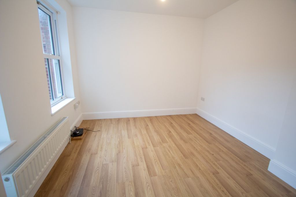 Property photo 3 of 11 Lounge