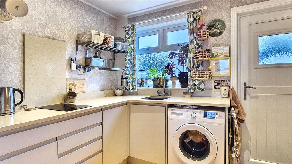 Property photo 3 of 27 Picture No. 39