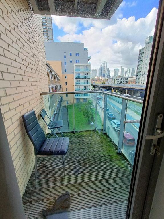 Property photo 2 of 9
