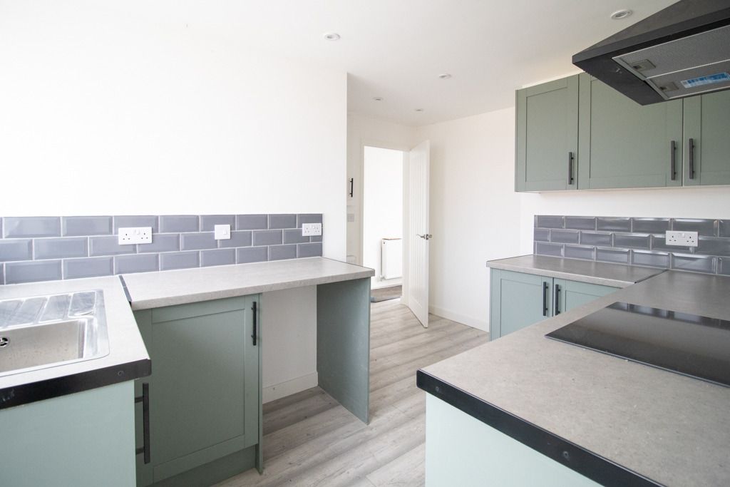 Property photo 3 of 13 4157063
