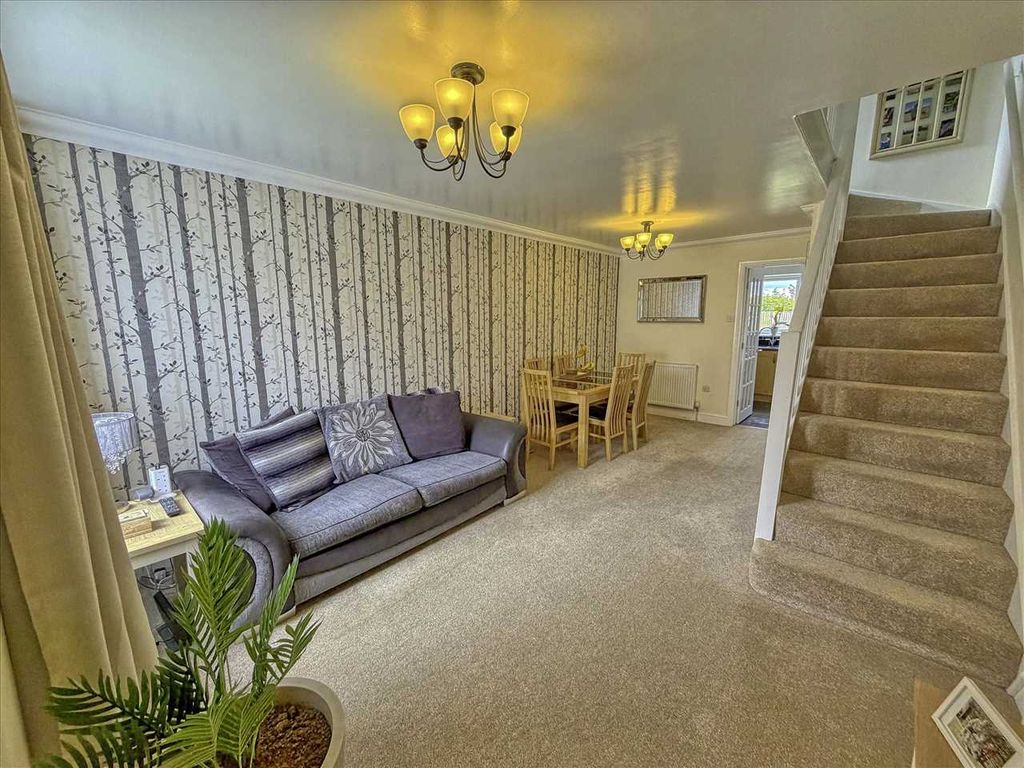 Property photo 3 of 19
