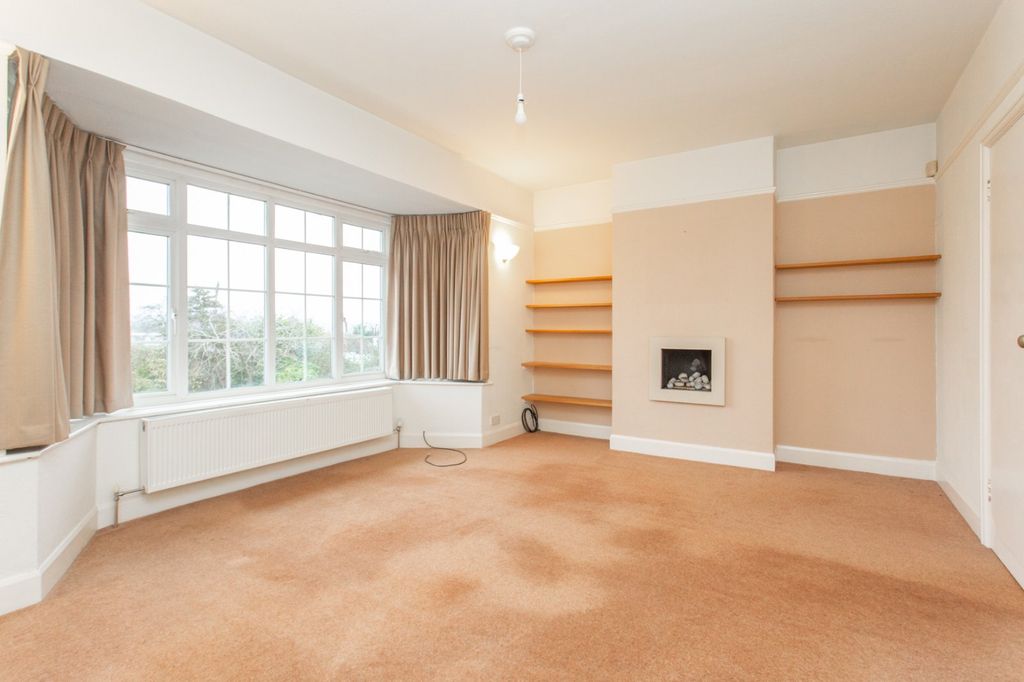 Property photo 3 of 26 Picture 3