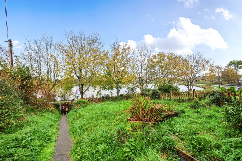 Property photo 2 of 14 Picture No. 02