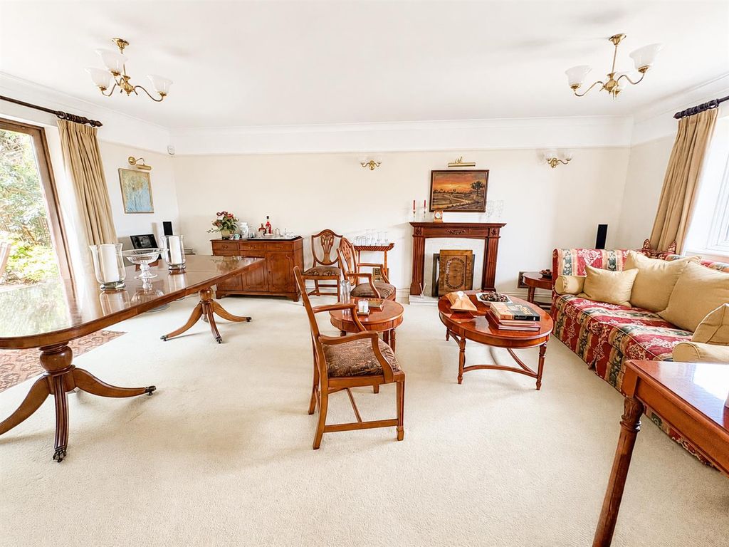 Property photo 3 of 17 1Aa6E913-0E4D-4B26-9230-Be6C3C4330D3.Png