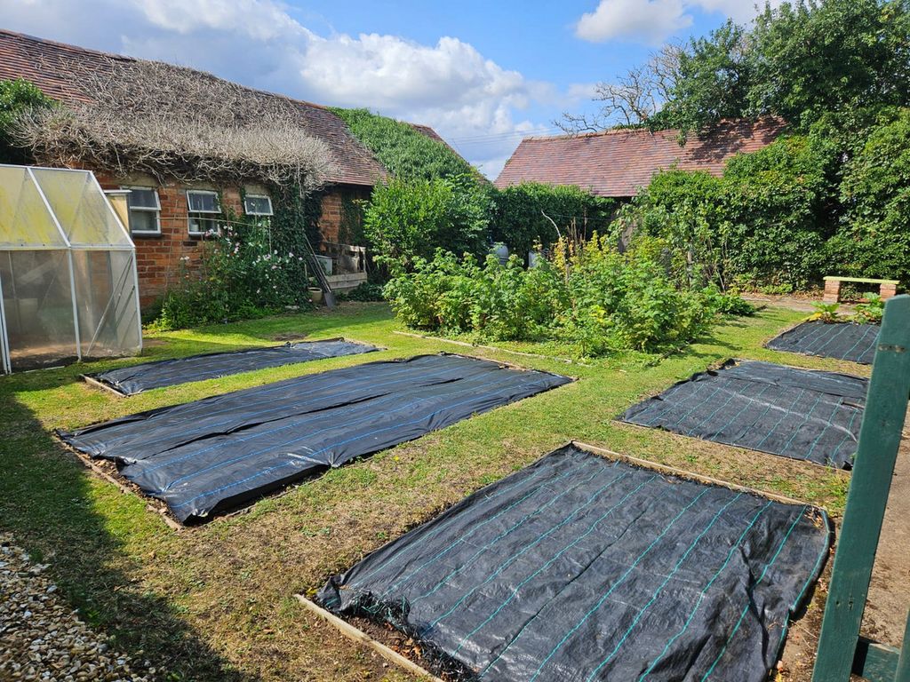 Property photo 2 of 30
