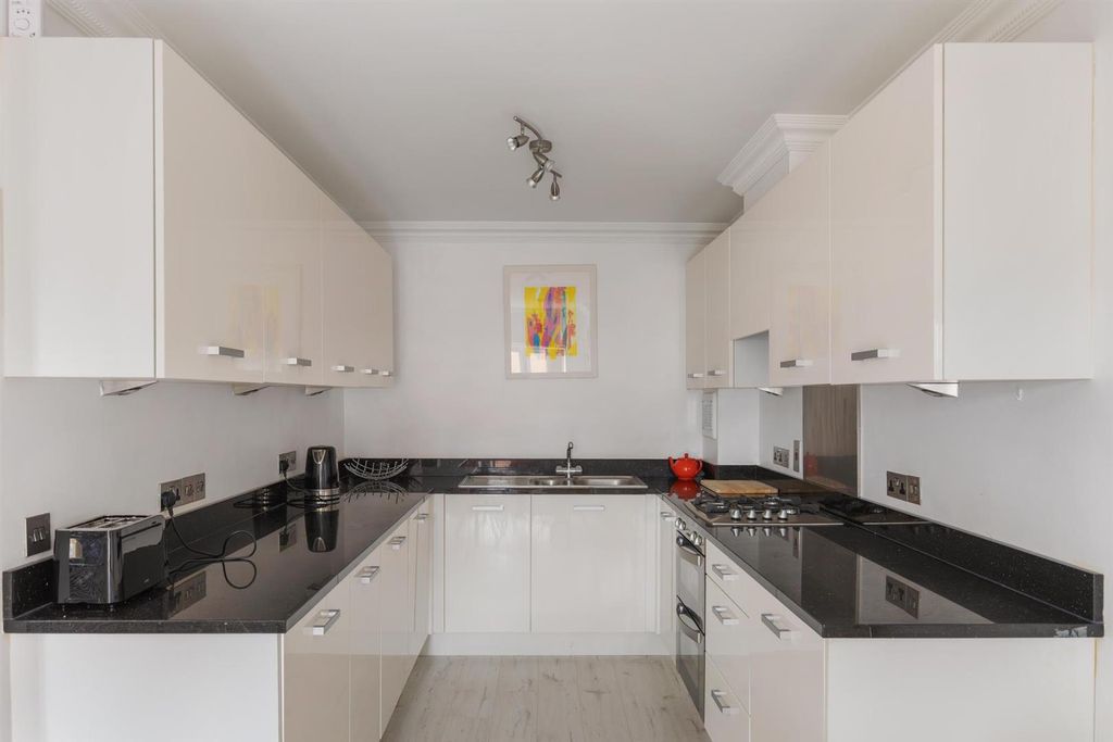 Additional image 11 of 2 bed flat for saleGreat Cranford Street, Poundbury, Dorchester DT1