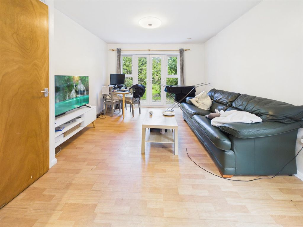 Property photo 3 of 7