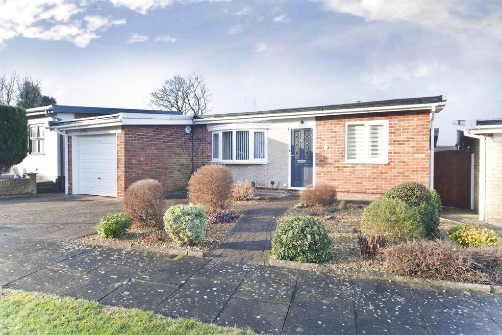 Property photo 1 of 24