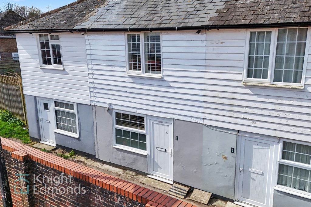 Property photo 3 of 13 Front