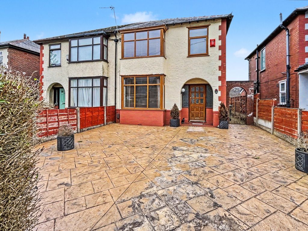 Property photo 1 of 33