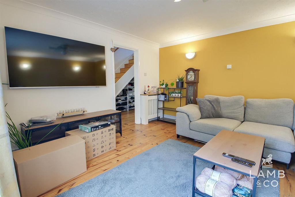 Property photo 2 of 16