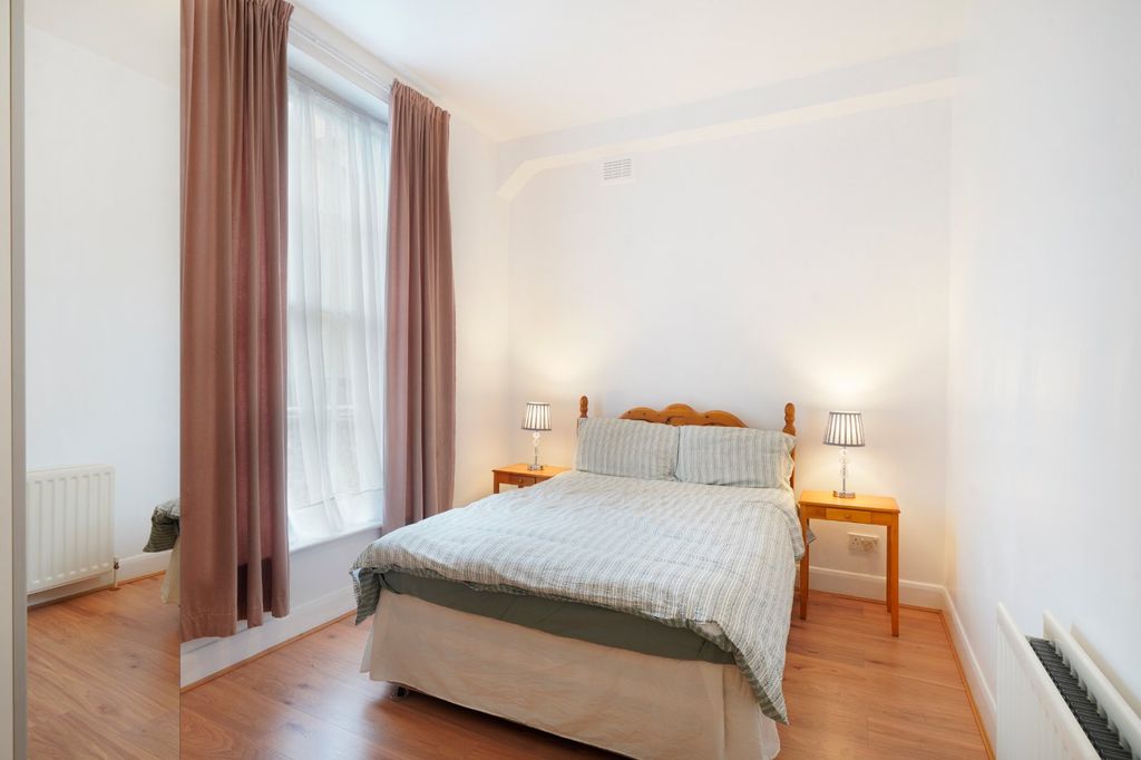 Property photo 3 of 16