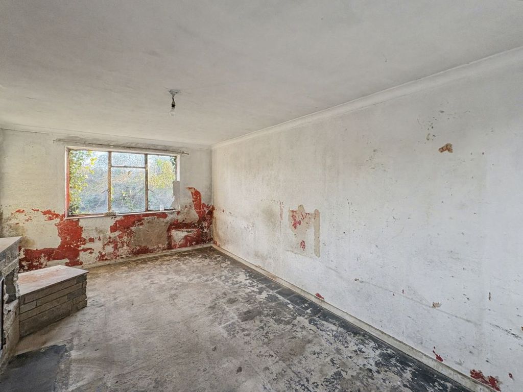 Property photo 3 of 10 Image 3