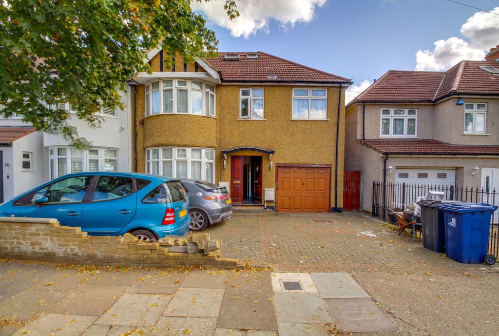 Property photo 1 of 19