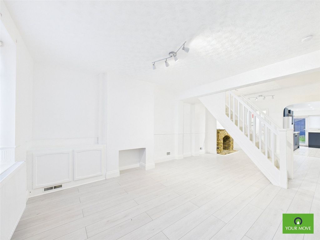 Property photo 1 of 26 Picture No. 02