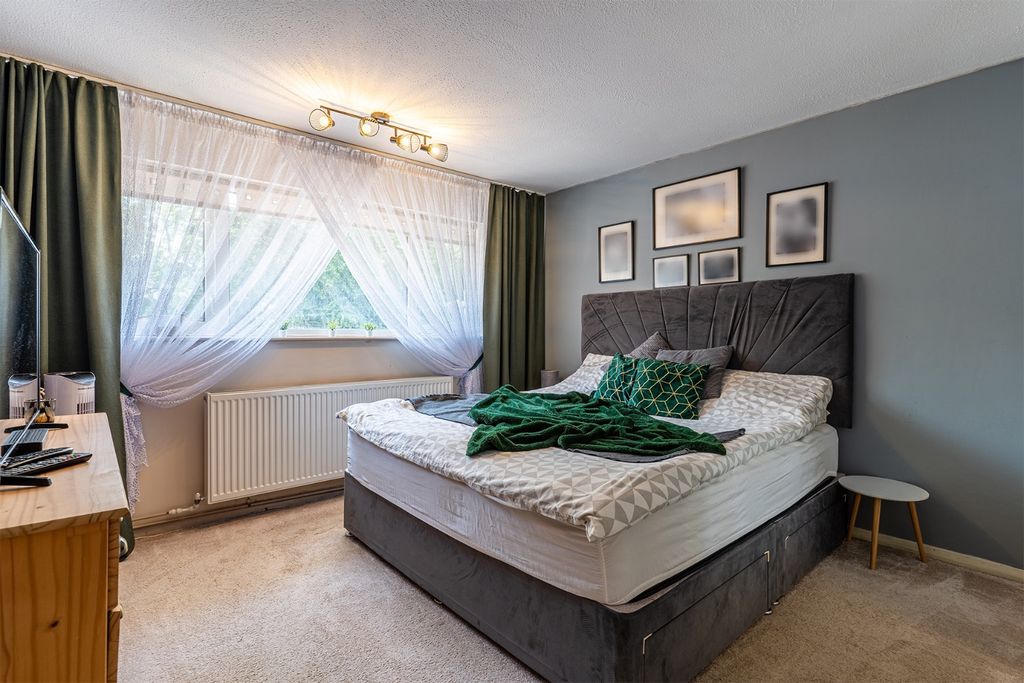 Property photo 3 of 27 5270965