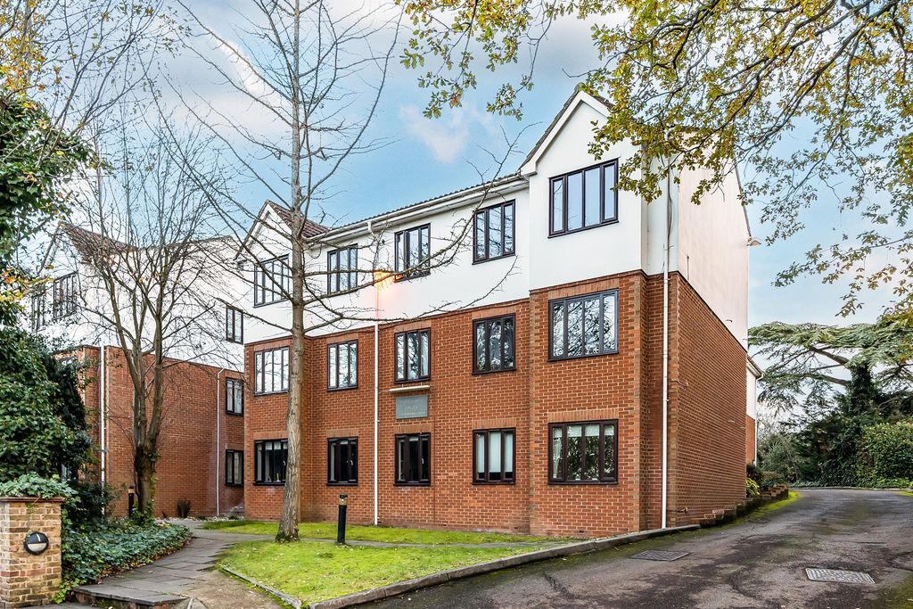 Property photo 1 of 12