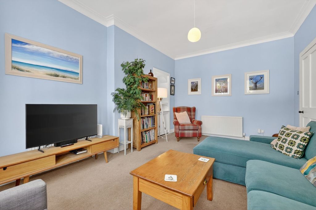 Property photo 3 of 23