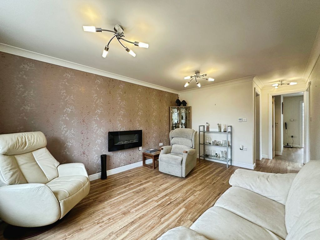 Property photo 2 of 13 Photo 8