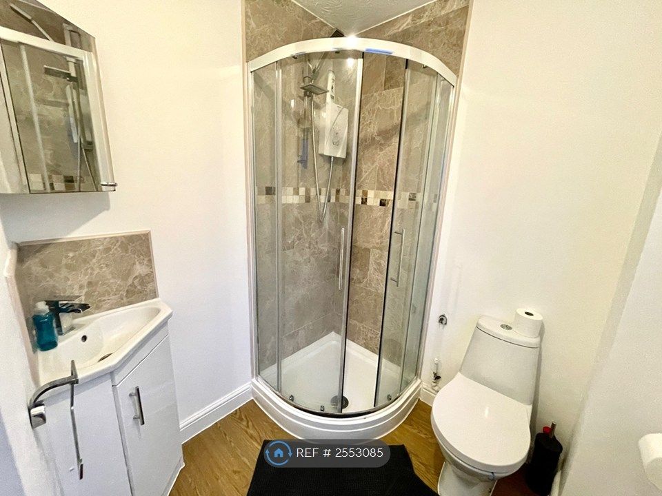 Property photo 3 of 24