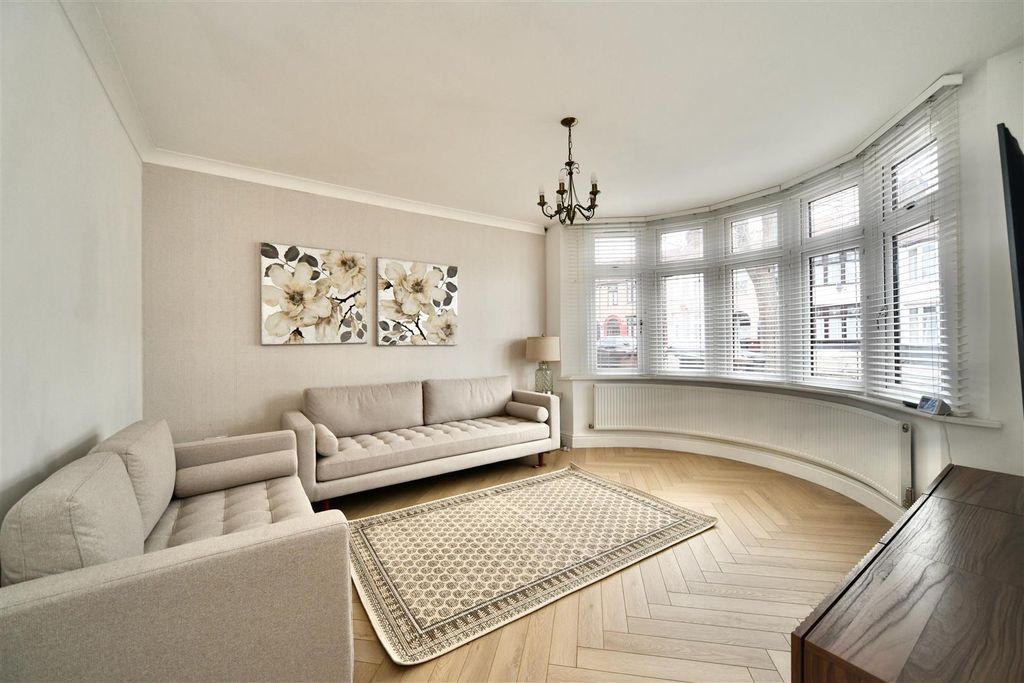 Property photo 2 of 30 Dsc_8814.Jpeg