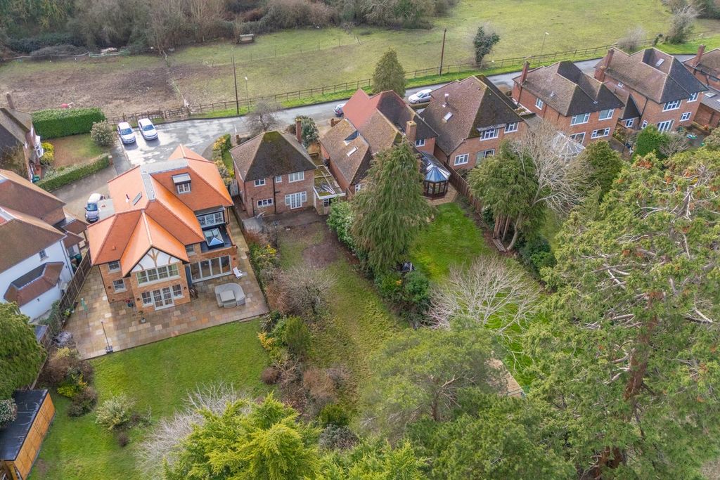 Property photo 3 of 10