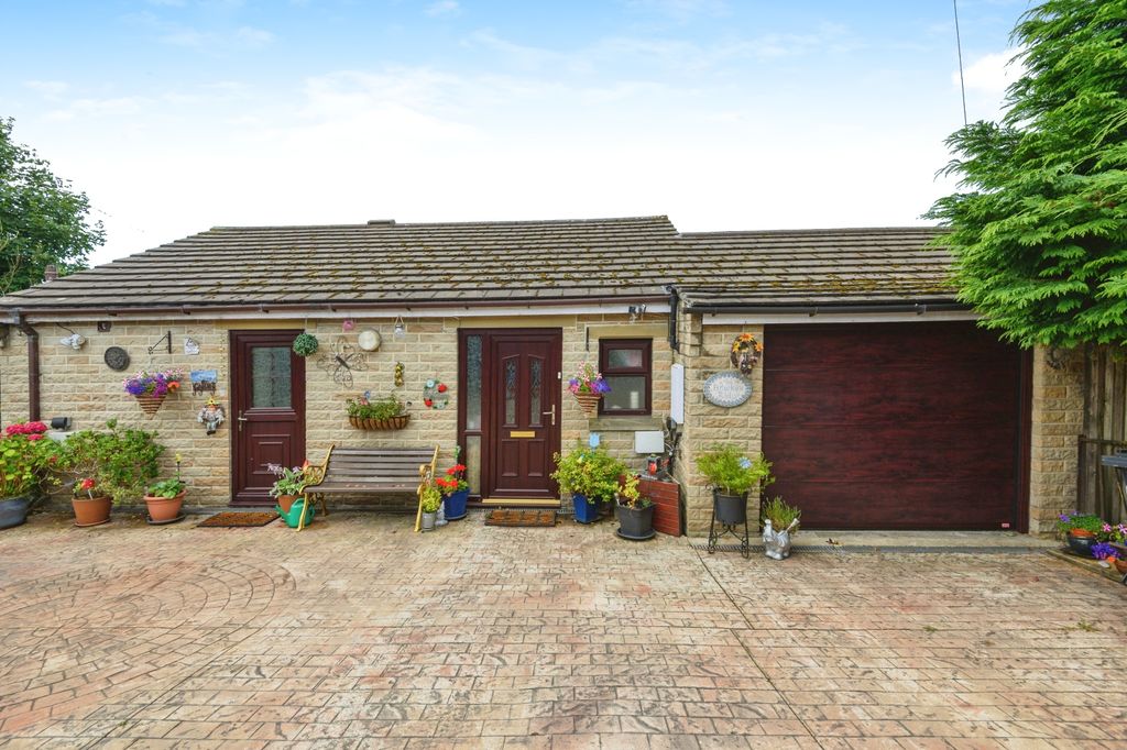 Property photo 1 of 15 Specification