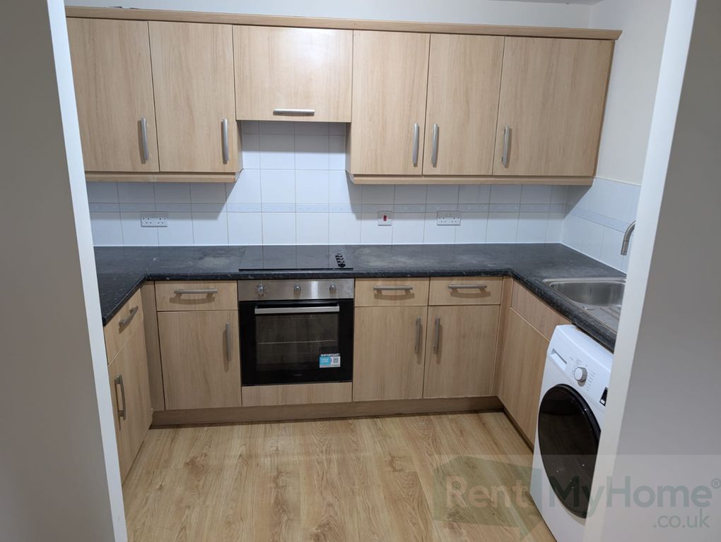 Property photo 2 of 13 1000204769