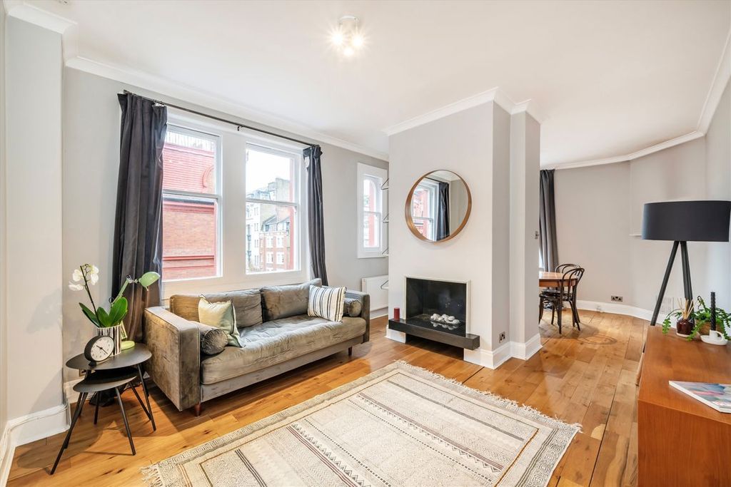 Property photo 2 of 6